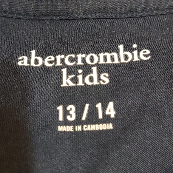 Abercrombie & Fitch shirt, size 13/14 NWT - Picture 3 of 3